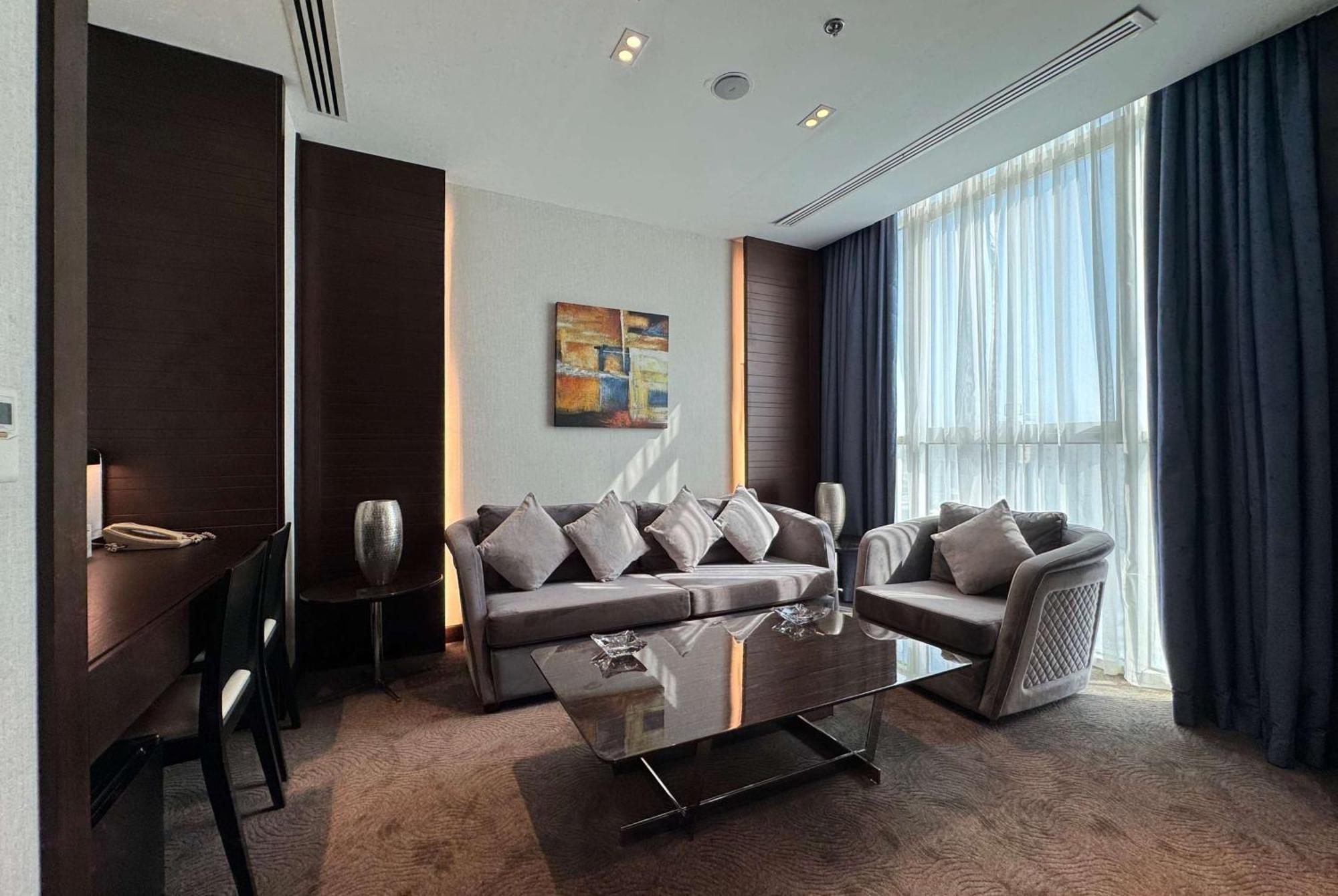 Ramada Encore By Wyndham Hotel Doha